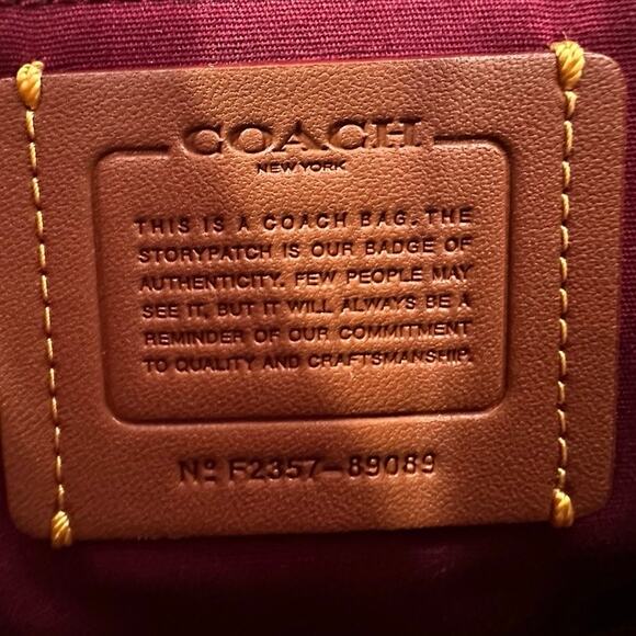 Coach Cassie Crossbody Bag 19 In Signature Canvas - Picture 8 of 10